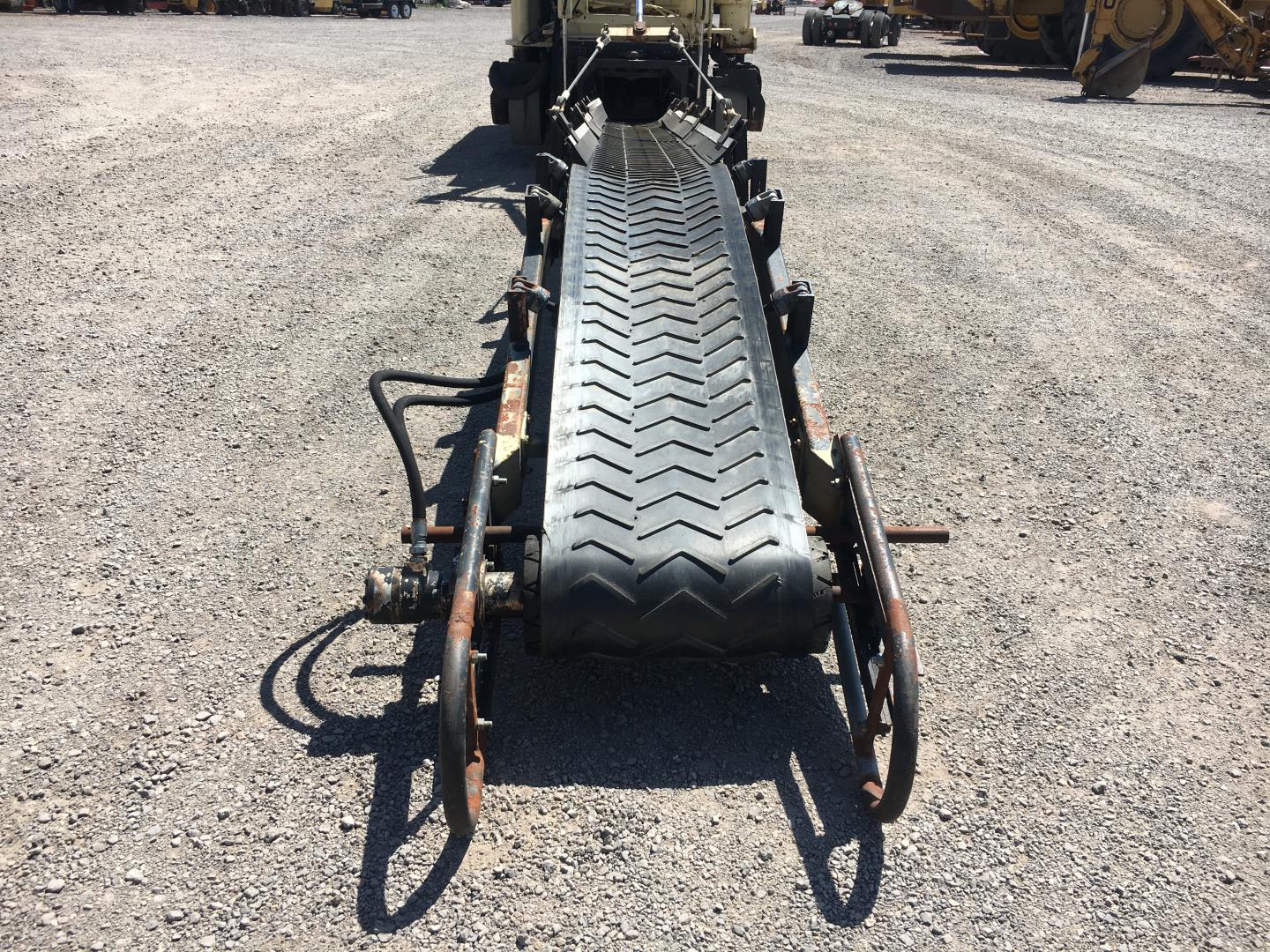 ./imagenes/INVOICE/2019/16678/RECUPERADORA DE ASFALTO INGERSOLL RAND PC1000R (36).JPG